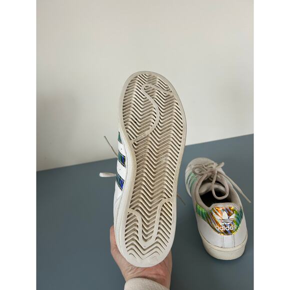 Adidas womens sneaker size 7 Superstar iridescent stripes - Picture 8 of 8